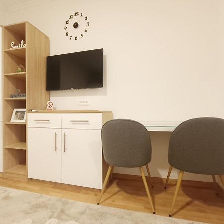 Apartment Sunset I Требинє Екстер'єр фото
